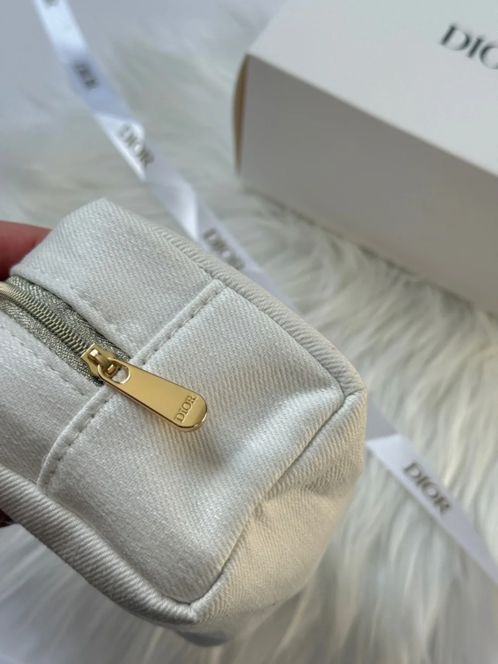 Dior Cream Canvas Mini Pouch Cosmetic Bag New in box - Picture 3 of 7